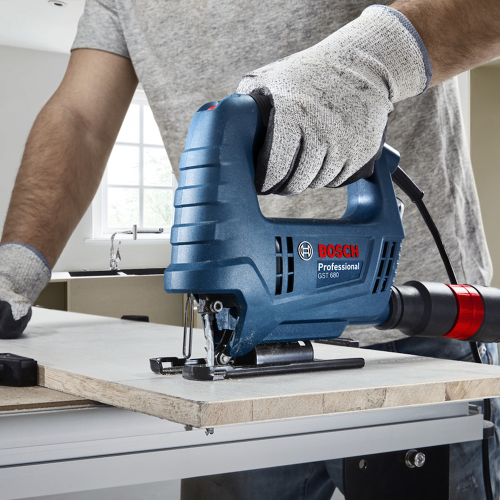 Sierra Caladora GST 680 BOSCH / 450 Watt / BOSCH-