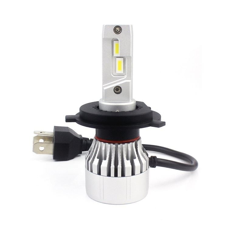 Bombilla LED, Faros delanteros BOSCH - H4 - ref. 1 987 301 554 al mejor  precio - Oscaro