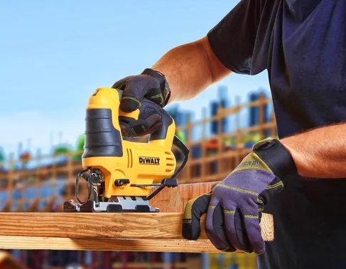 Sierra Caladora DeWalt DWE300-B3 / DEWALT-6-C-3-A